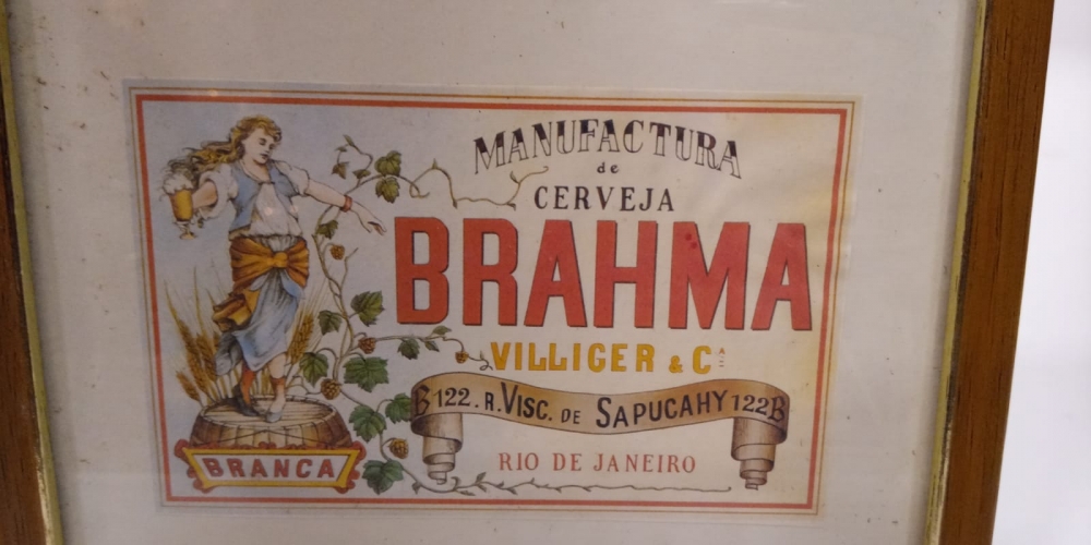 Quadro com propaganda de Cerveja Brahma