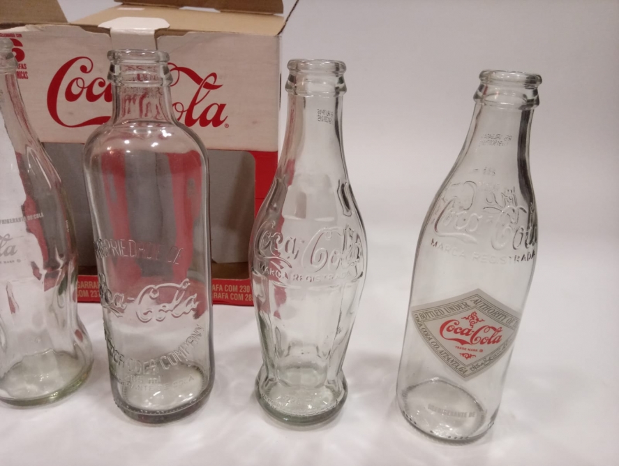  6 garrafas históricas da Coca-cola