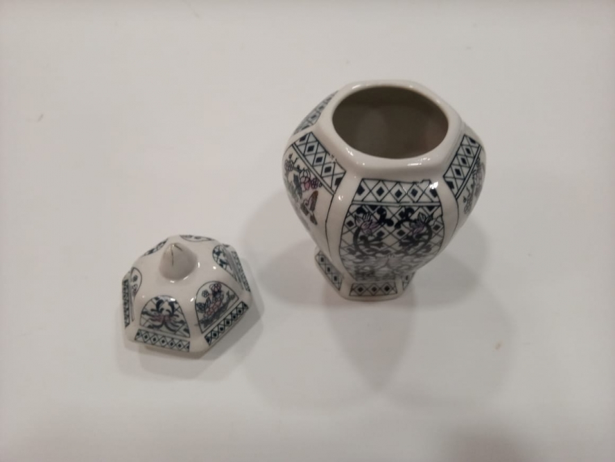 Vasinho chinês de cerâmica