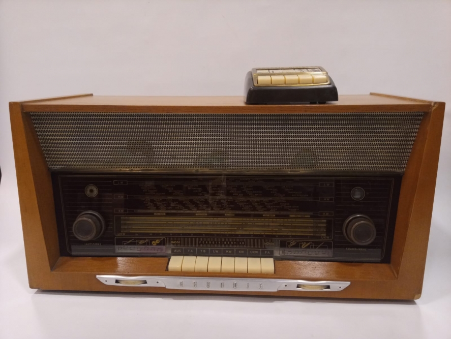 Rádio Grundig konzertgerat 3095 wf/3d