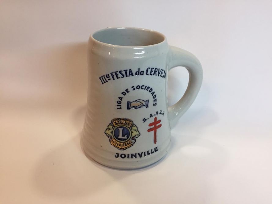 Caneco de chopp de porcelana “Joinville”