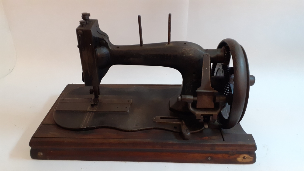 Máquina de costura Köhler 