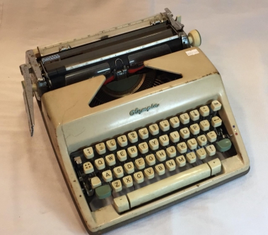 Máquina de Escrever Olympia