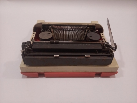 Máquina de escrever Remington 15