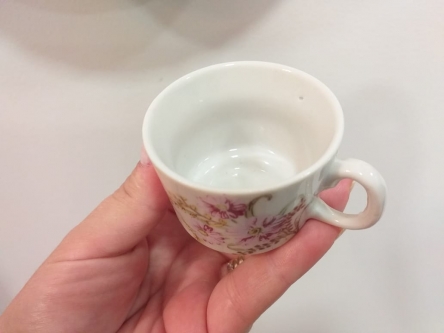 Mini xícara de café floral