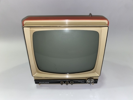 Antiga televisão philco solid state