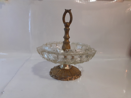 Cinzeiro antigo de cobre e vidro